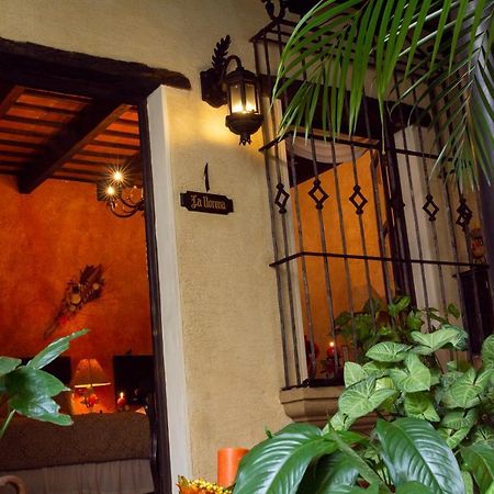 D'Leyenda Hotel Antigua Exterior foto