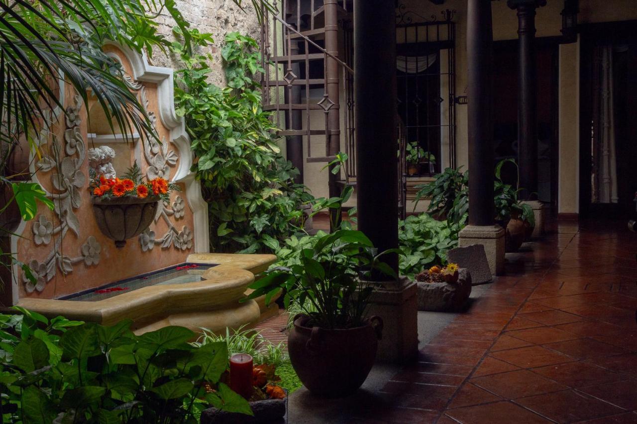 D'Leyenda Hotel Antigua Exterior foto
